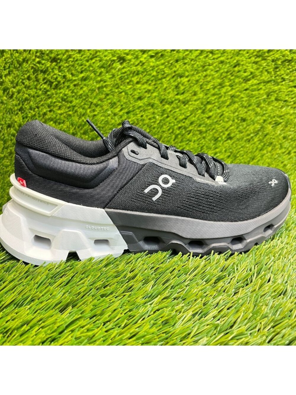 On Cloudflyer 5 Women Size 7 Black White Athletic Running Walking Shoes Sneakers